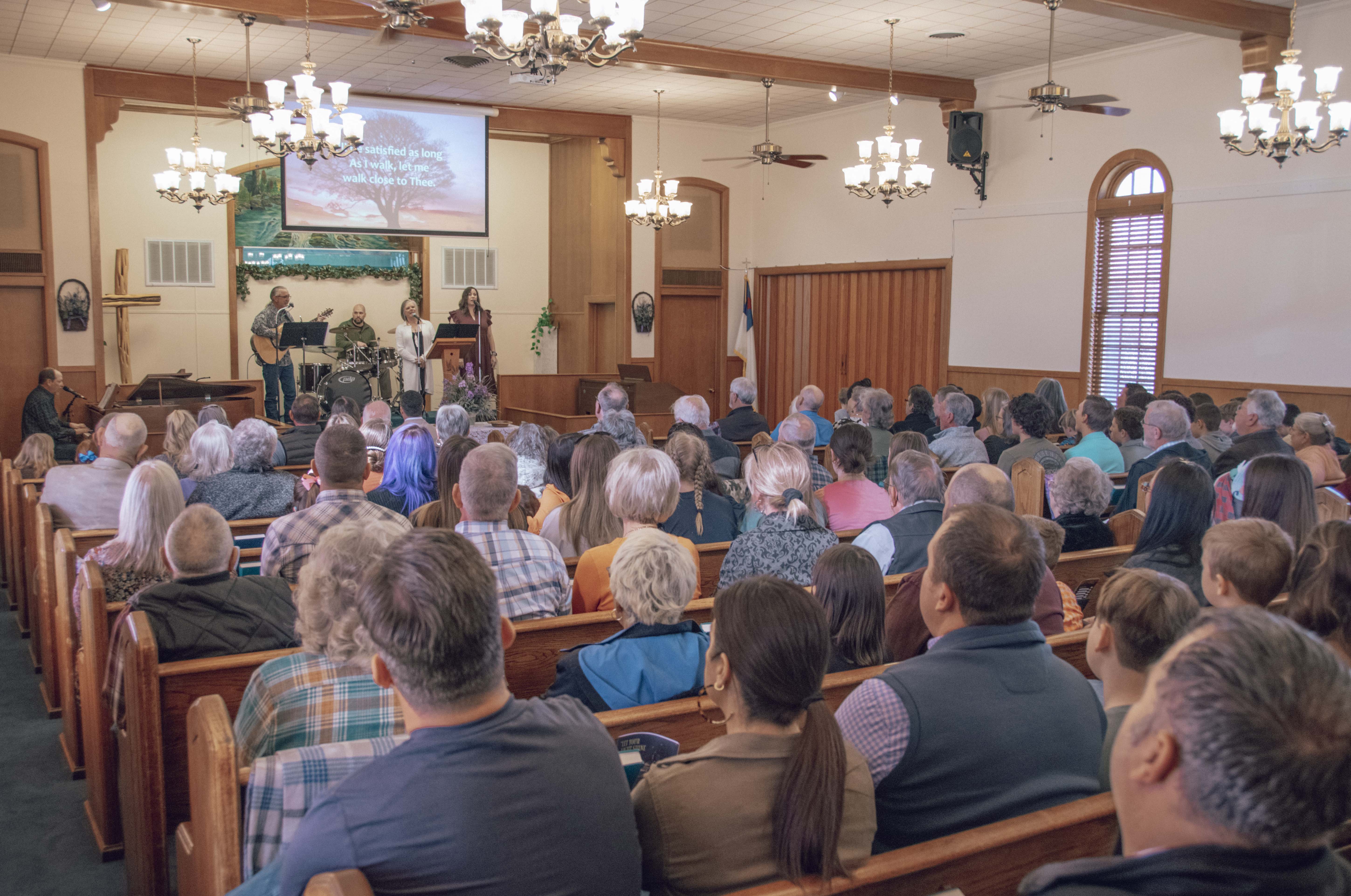 The FBC Gordon congregation gathered for worship